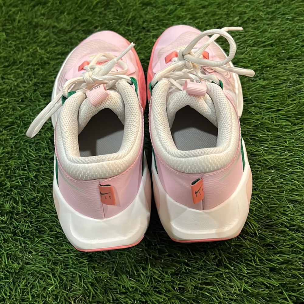 Nike Air Zoom Crossover Basketball Shoes - Picture 3 of 11